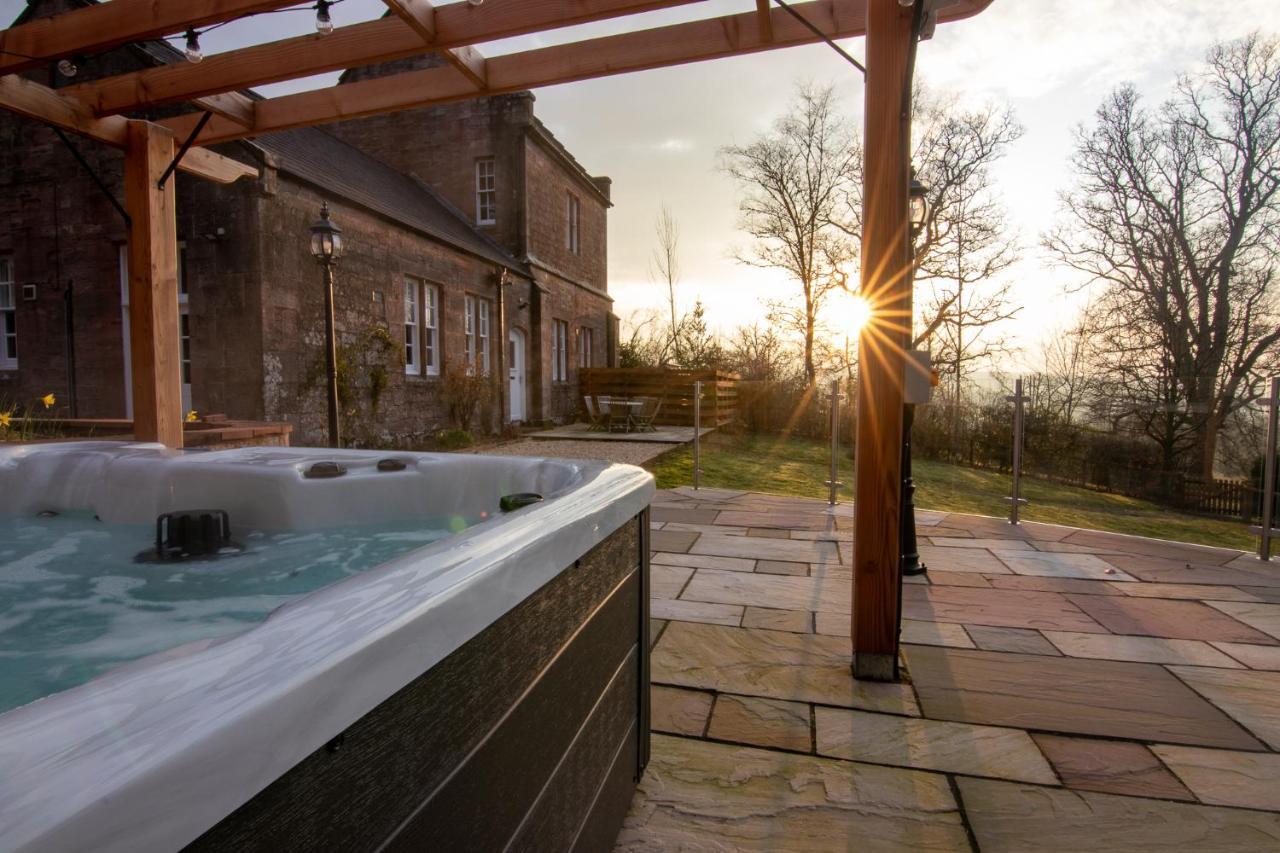 Laundry Cottage: Drumlanrig Castle Торнхил Екстериор снимка
