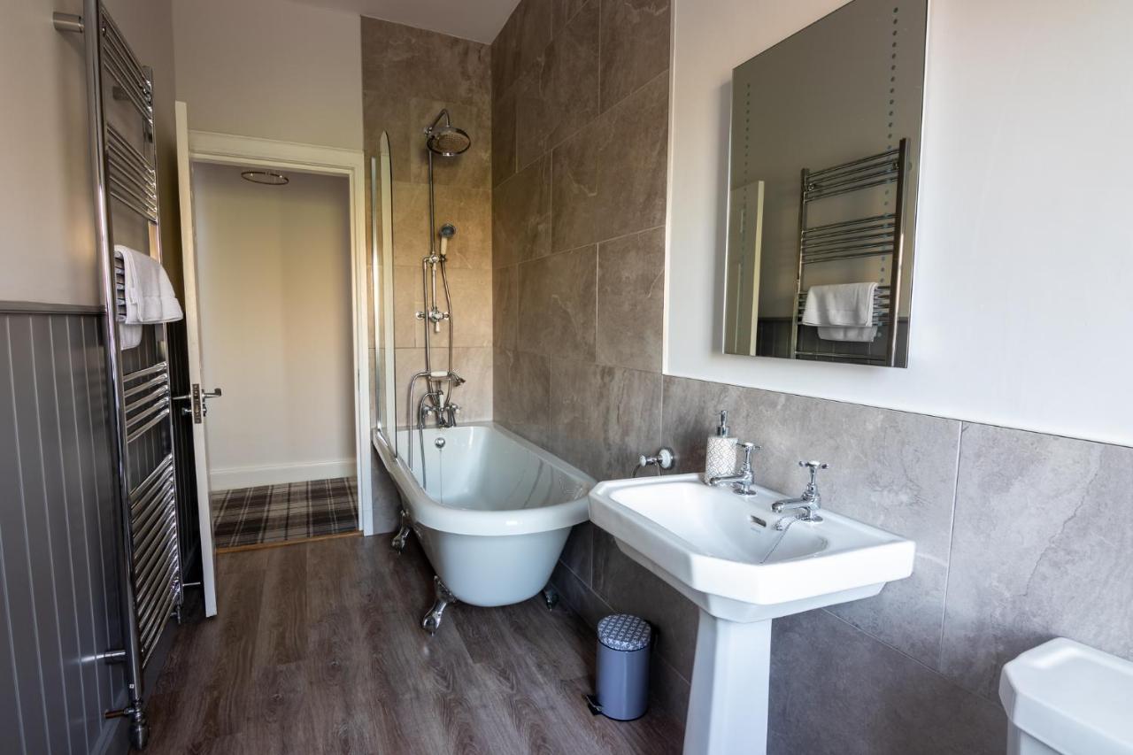 Laundry Cottage: Drumlanrig Castle Торнхил Екстериор снимка