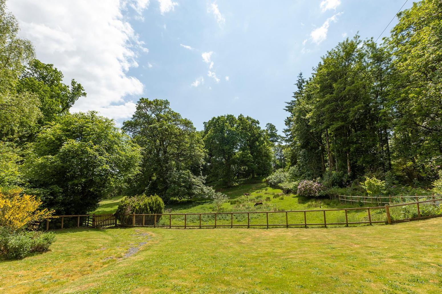 Laundry Cottage: Drumlanrig Castle Торнхил Екстериор снимка